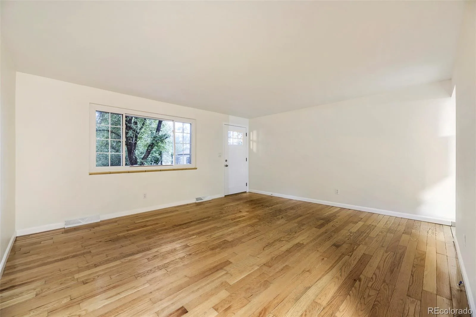 907 Newton Street Denver CO 80204 | MLS #REC5018732 08212026005209 1600 5