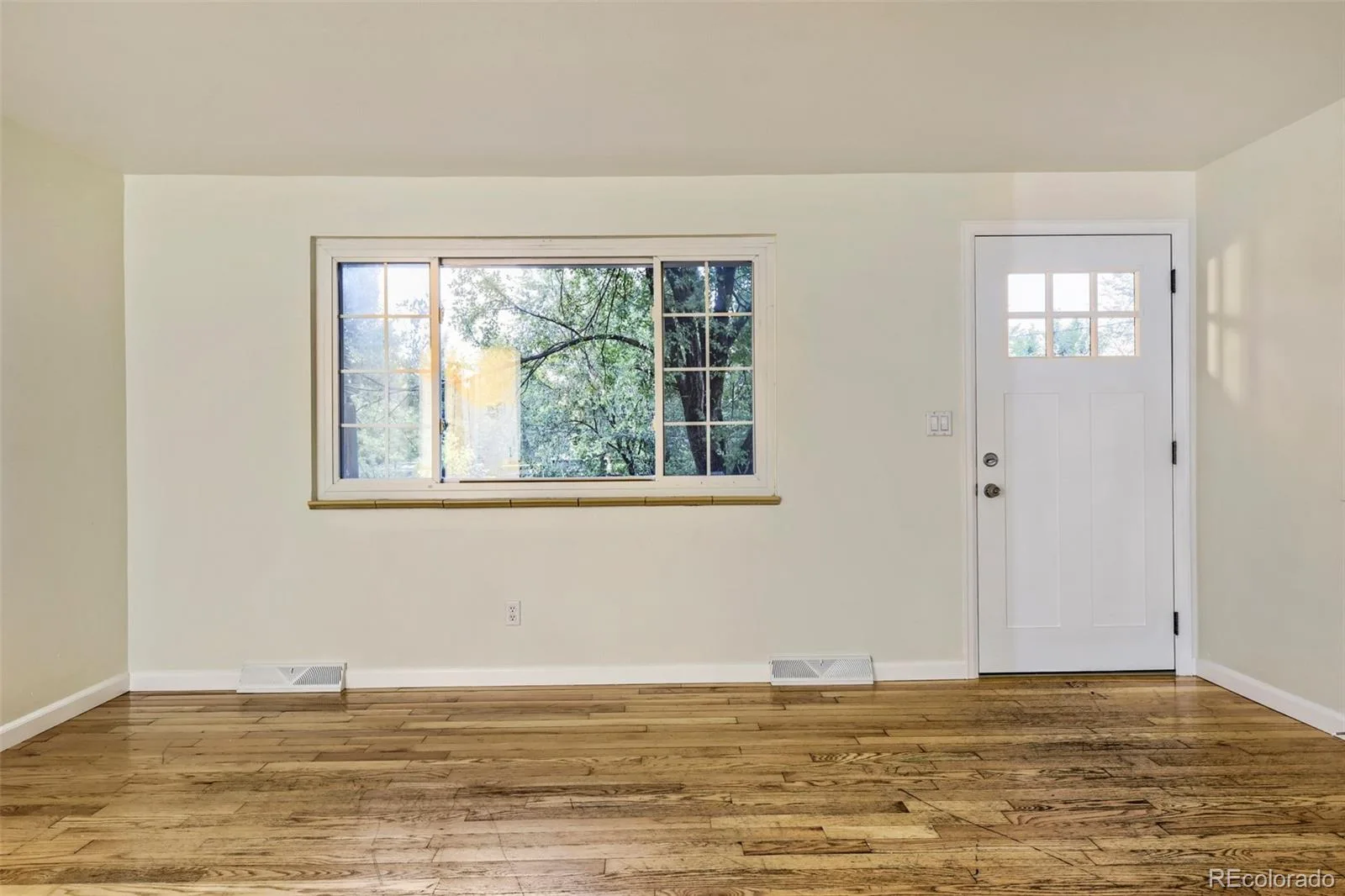 907 Newton Street Denver CO 80204 | MLS #REC5018732 08212026005209 1600 6