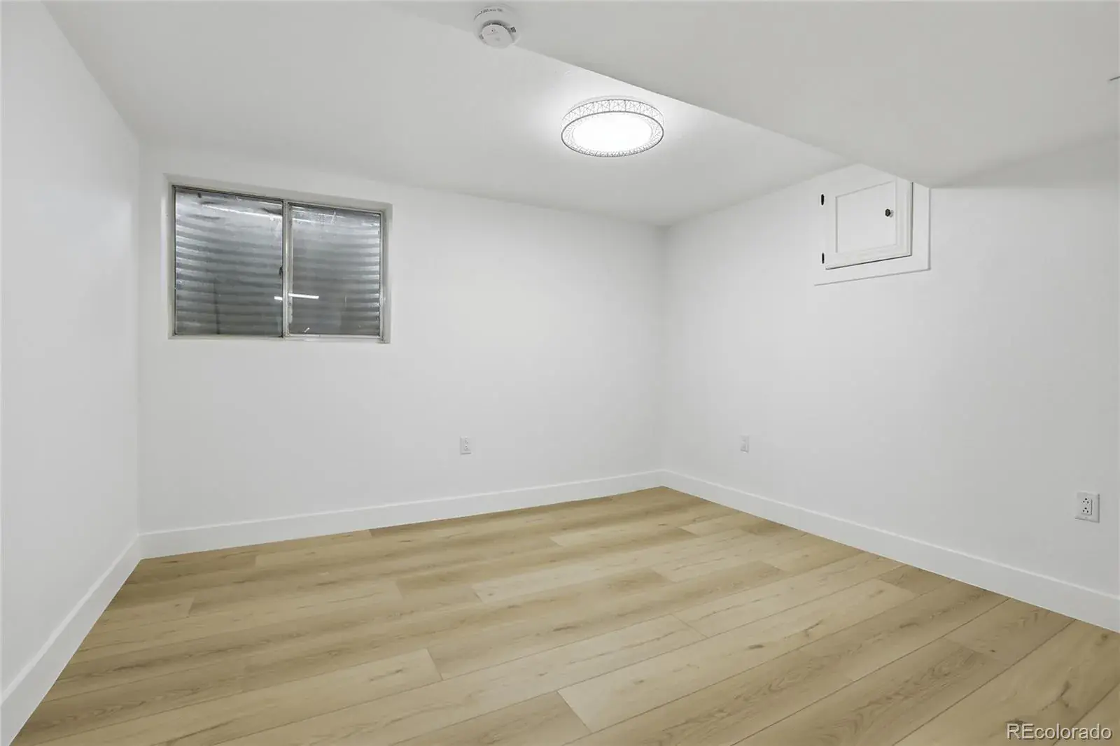 12102025201754 1600 39