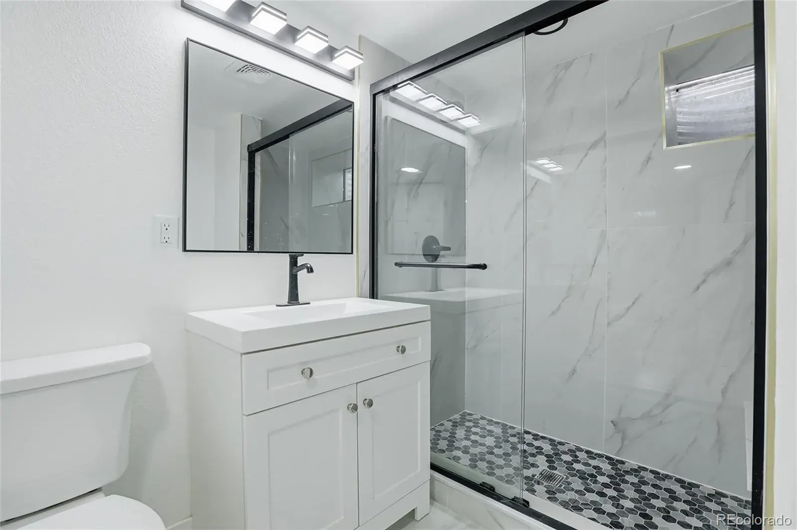 12102025201754 1600 42