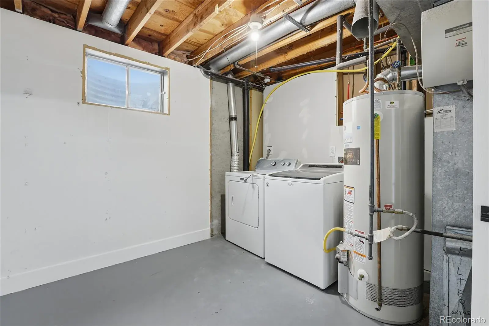 12102025201754 1600 43