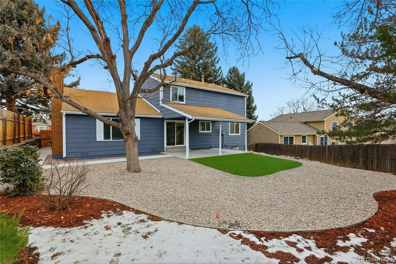 12102025201754 1600 48