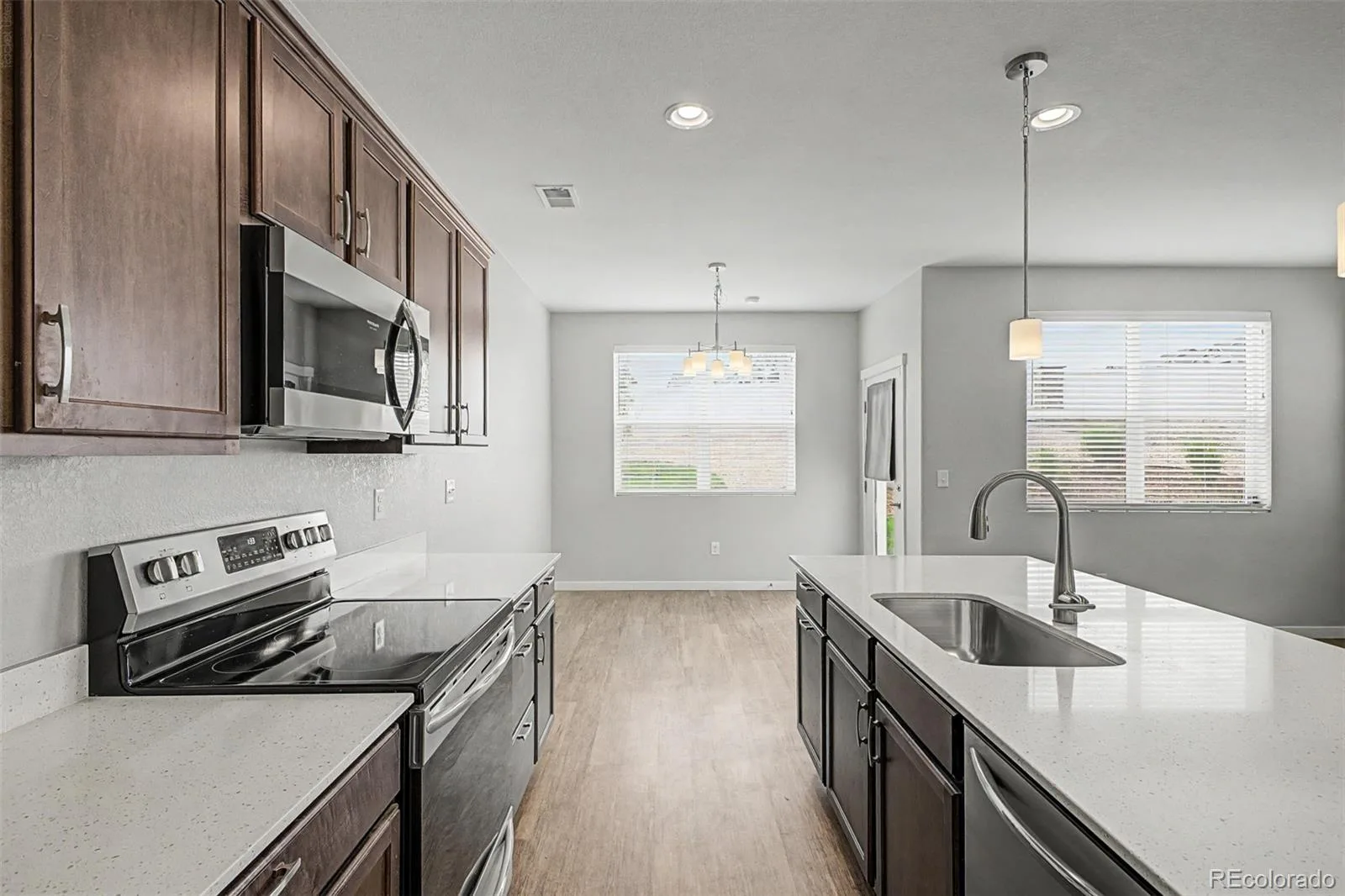 9729 Albion Lane Denver CO 80229 | MLS #REC5022522 06302026073730 1600 11