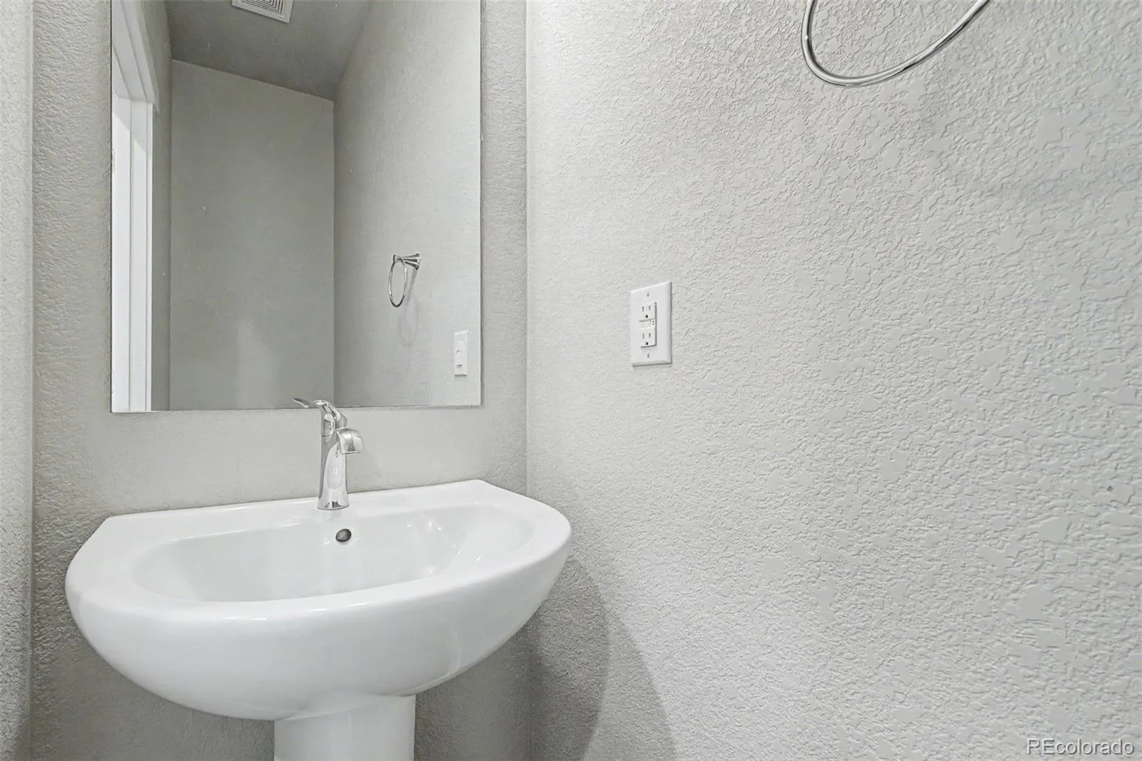 9729 Albion Lane Denver CO 80229 | MLS #REC5022522 06302026073730 1600 12