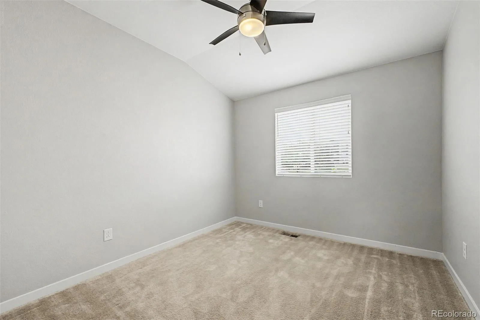 9729 Albion Lane Denver CO 80229 | MLS #REC5022522 06302026073730 1600 18