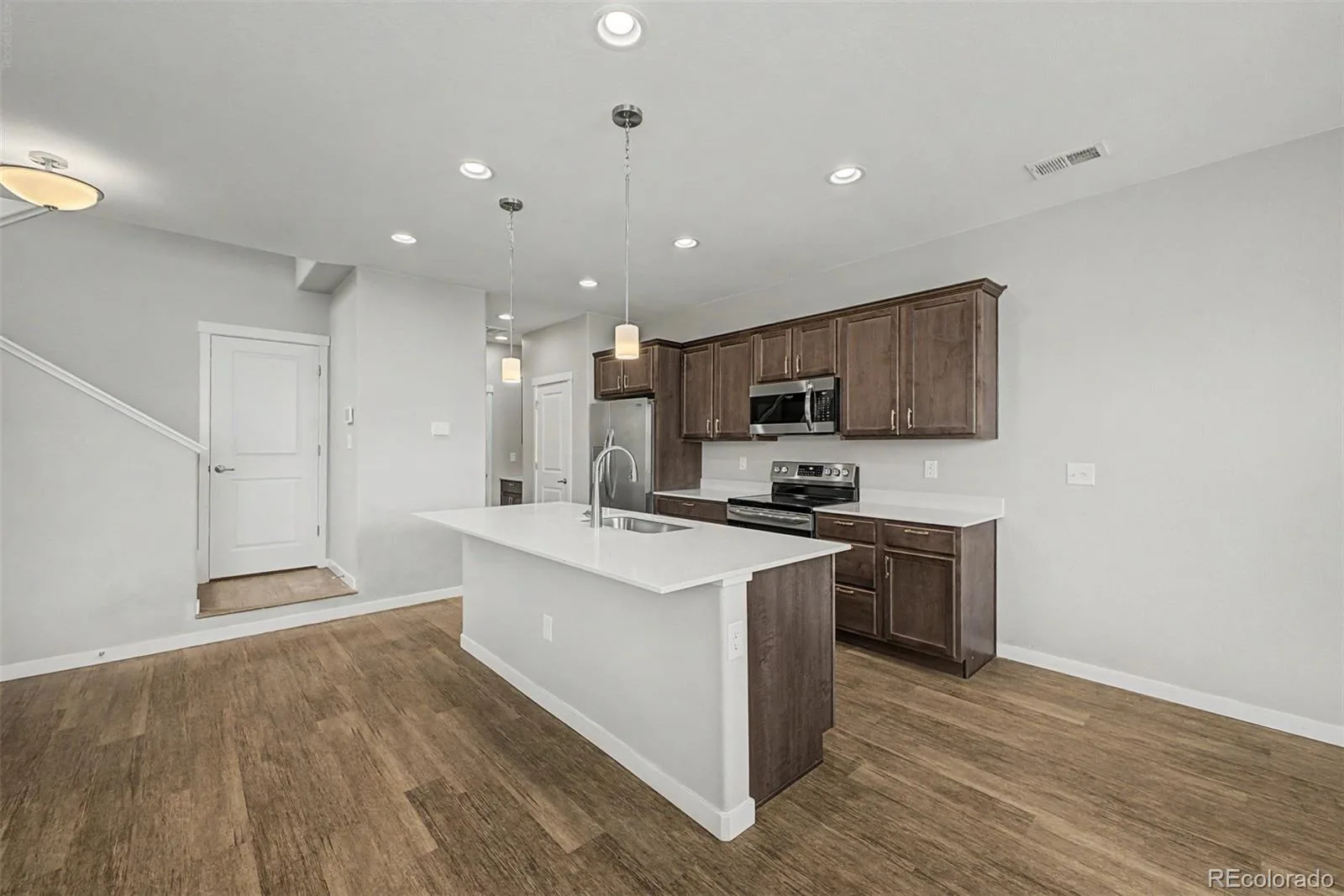 9729 Albion Lane Denver CO 80229 | MLS #REC5022522 06302026073730 1600 8