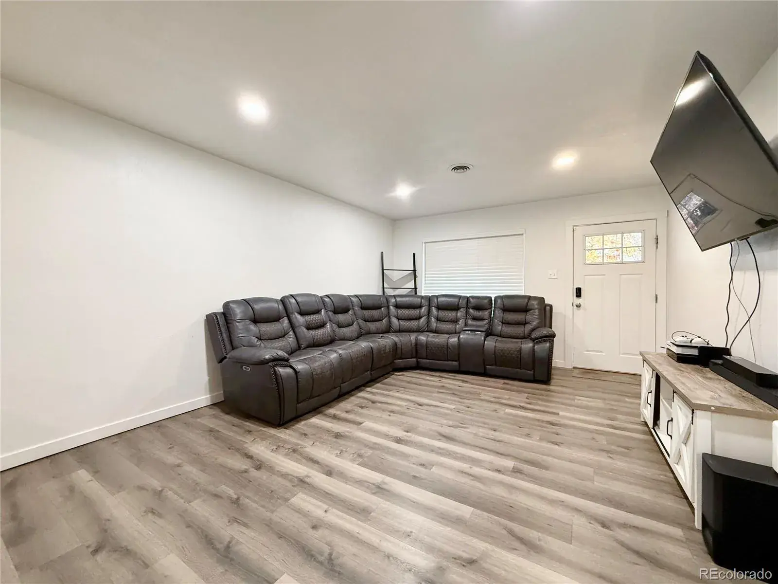 1001 Troy Street Aurora CO 80011 | MLS #REC5023227 11112025220416 1600 4
