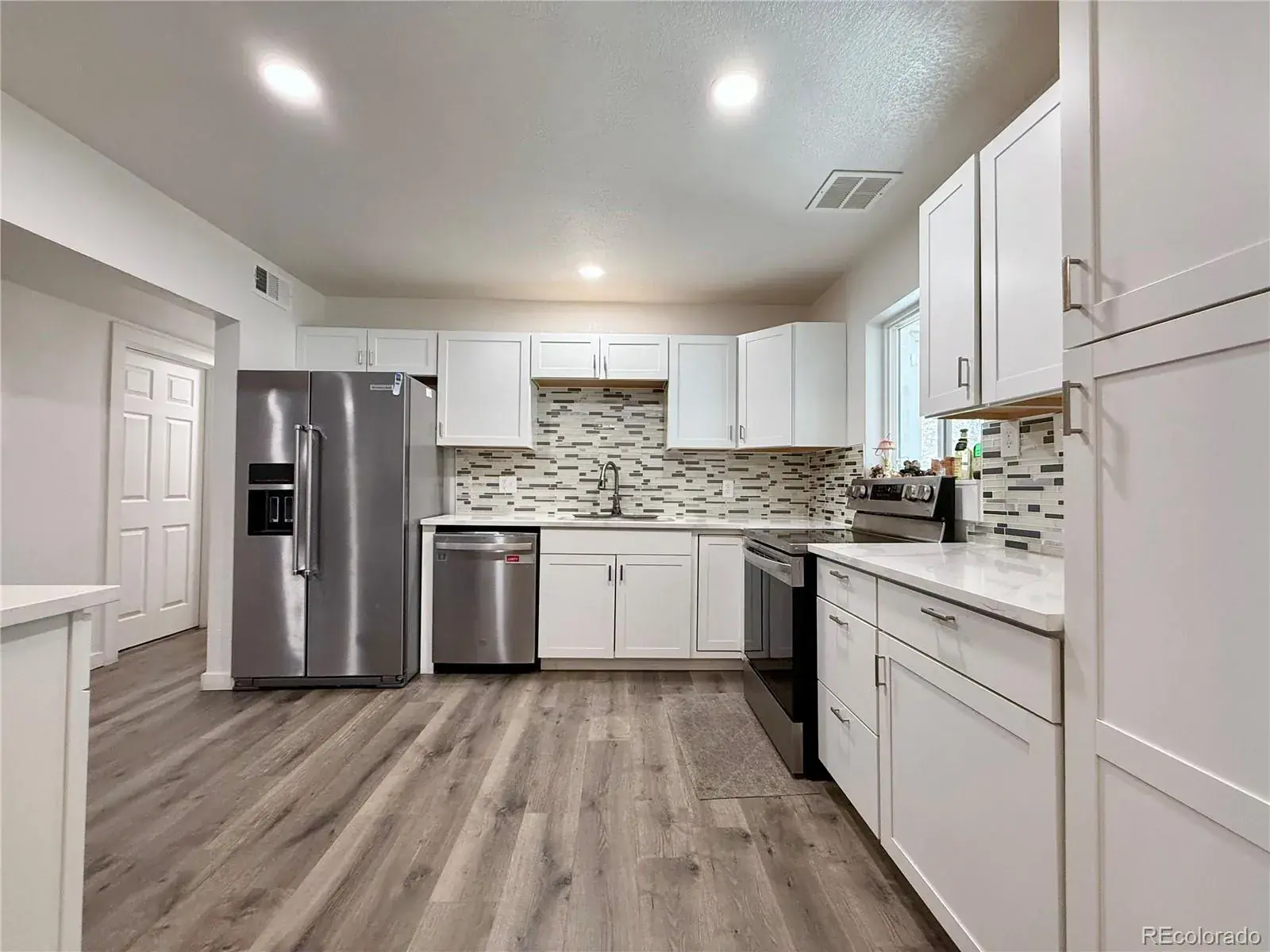 1001 Troy Street Aurora CO 80011 | MLS #REC5023227 11112025220416 1600 7
