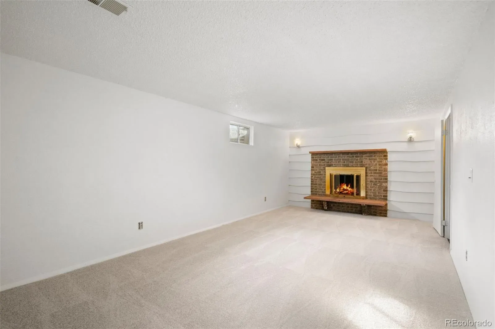 03262026155713 1600 24