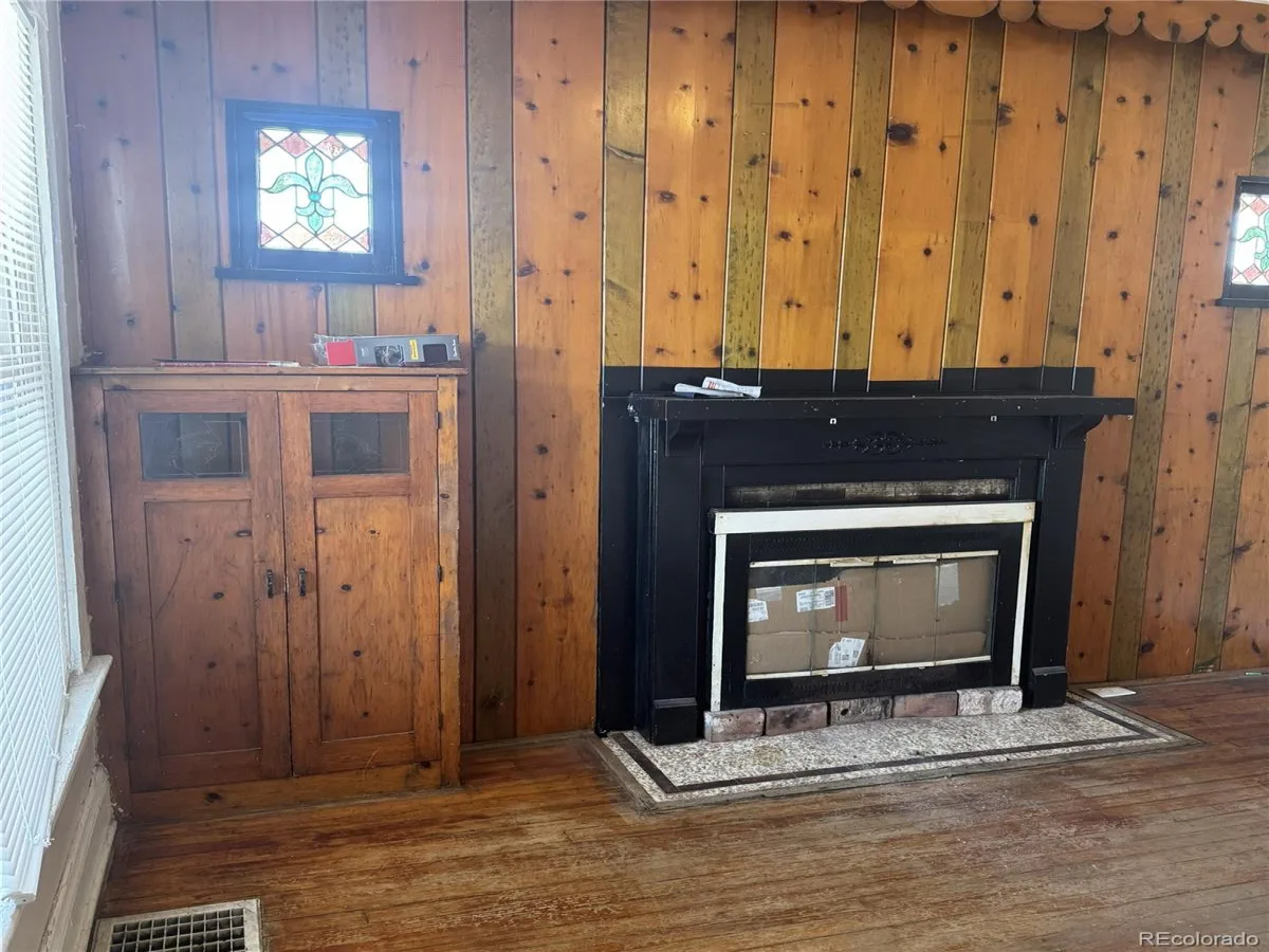 831 and 833 S Lincoln Street Denver CO 80209 MLS #REC5029787 06292026185448 1200 4