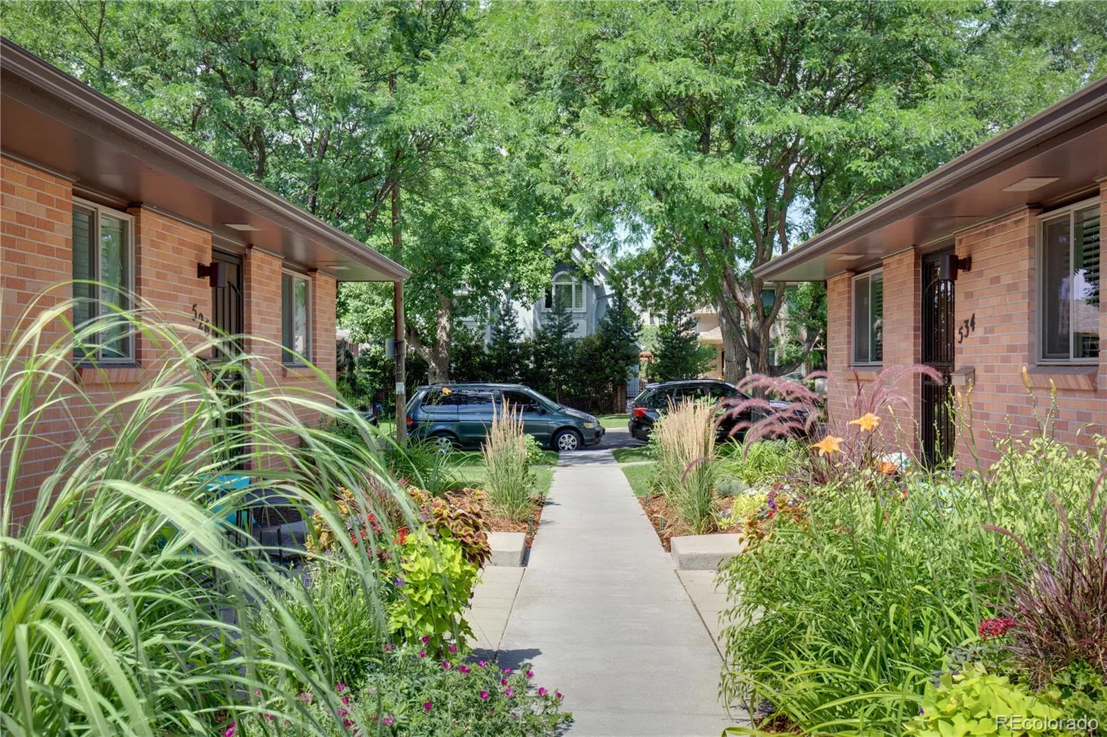 526 Clayton Street Denver CO 80206 | MLS #REC5031559 09222026003536 1600 3