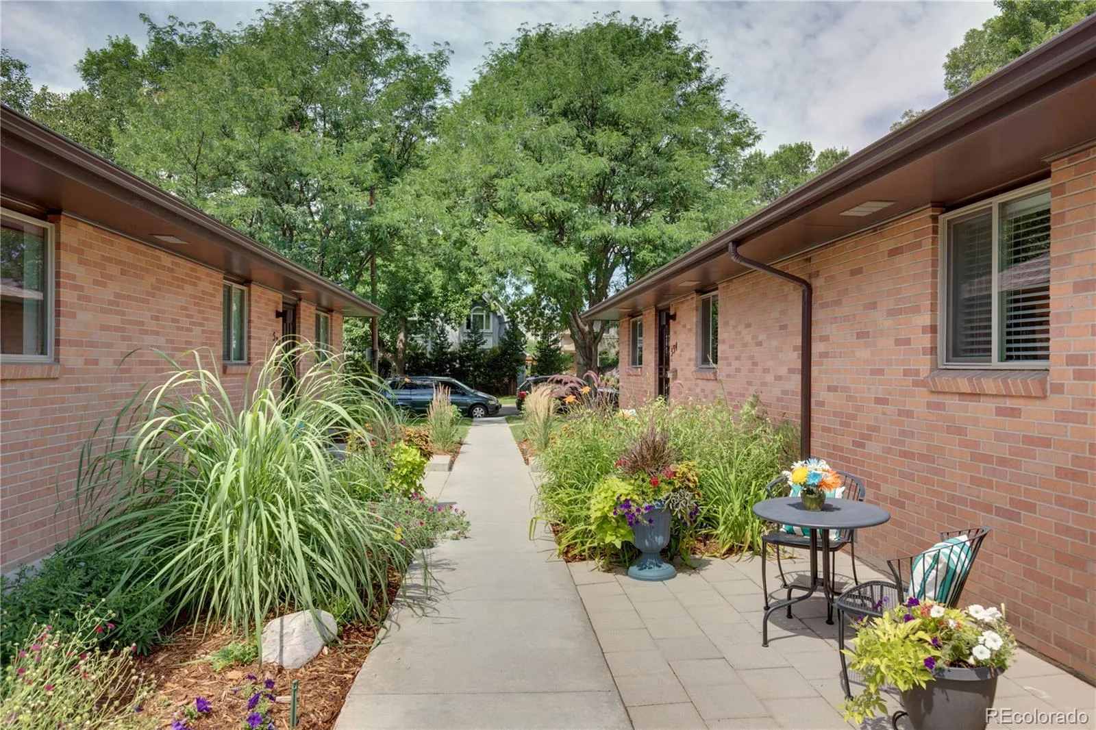 526 Clayton Street Denver CO 80206 | MLS #REC5031559 09222026003536 1600 4