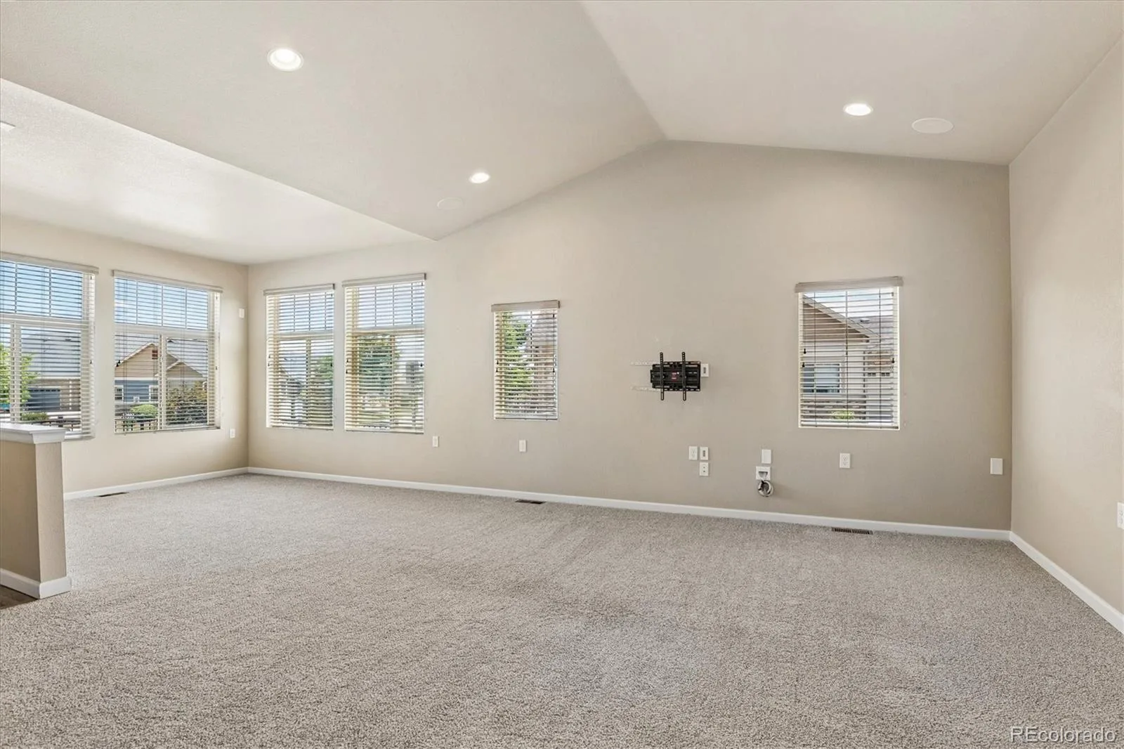 12611 Monroe Drive Thornton CO 80241 | MLS #REC5032723 06062026161518 1600 12