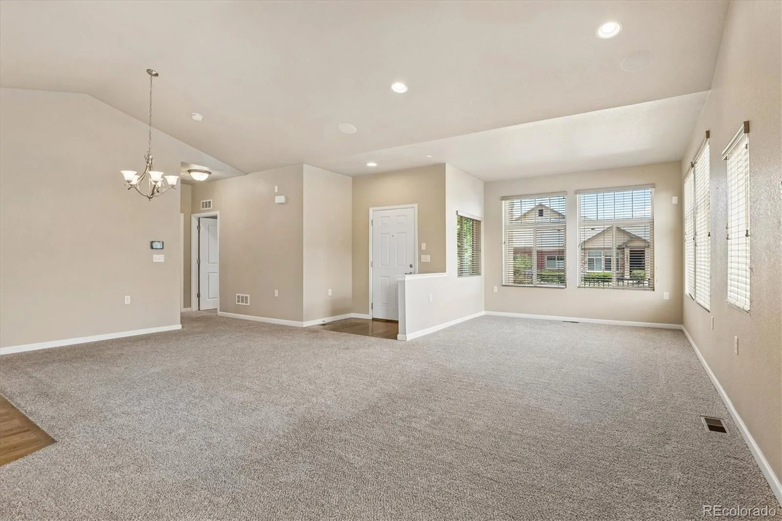 12611 Monroe Drive Thornton CO 80241 | MLS #REC5032723 06062026161518 1600 13