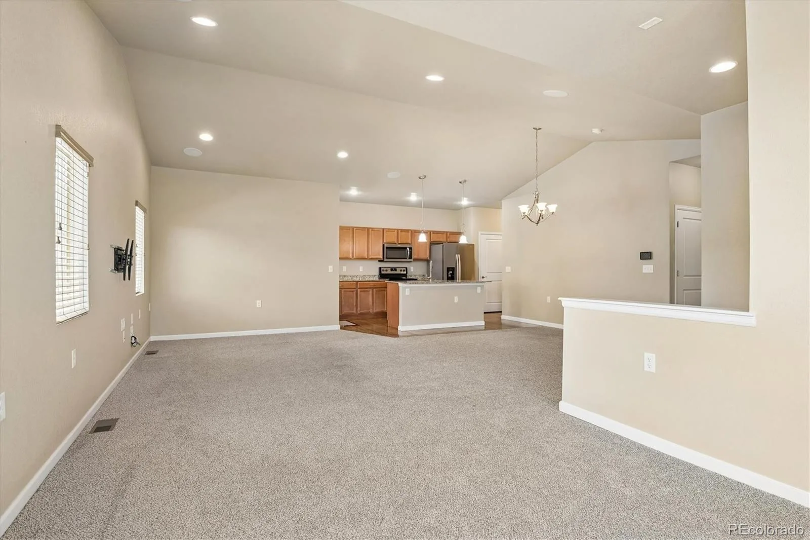 12611 Monroe Drive Thornton CO 80241 | MLS #REC5032723 06062026161518 1600 14