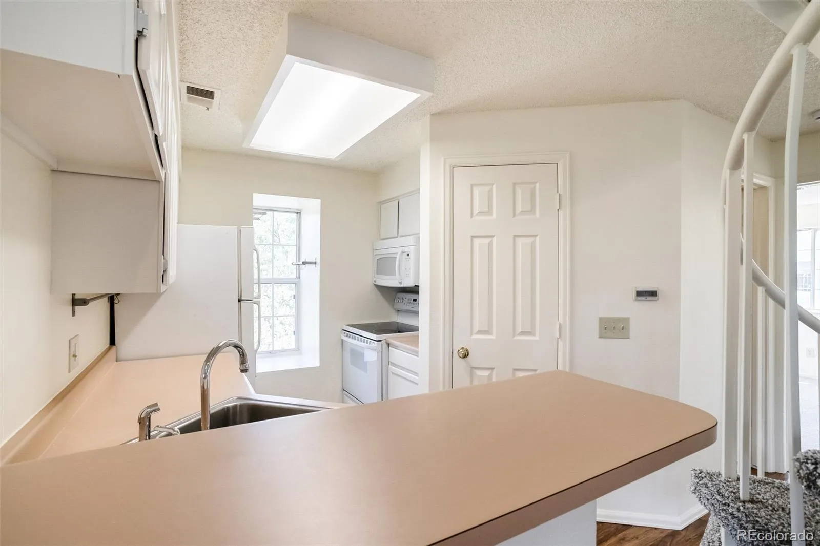 13843 E Lehigh Avenue #C Aurora CO 80014 MLS #REC5033554 06102026210849 1600 23