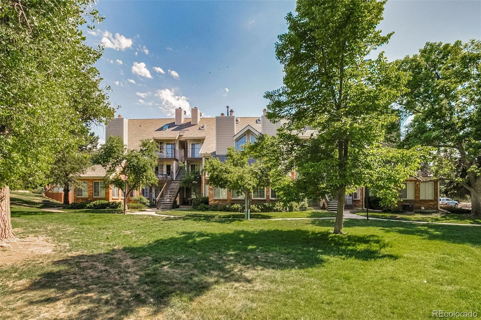 13843 E Lehigh Avenue #C Aurora CO 80014 MLS #REC5033554 06102026210849 1600 37