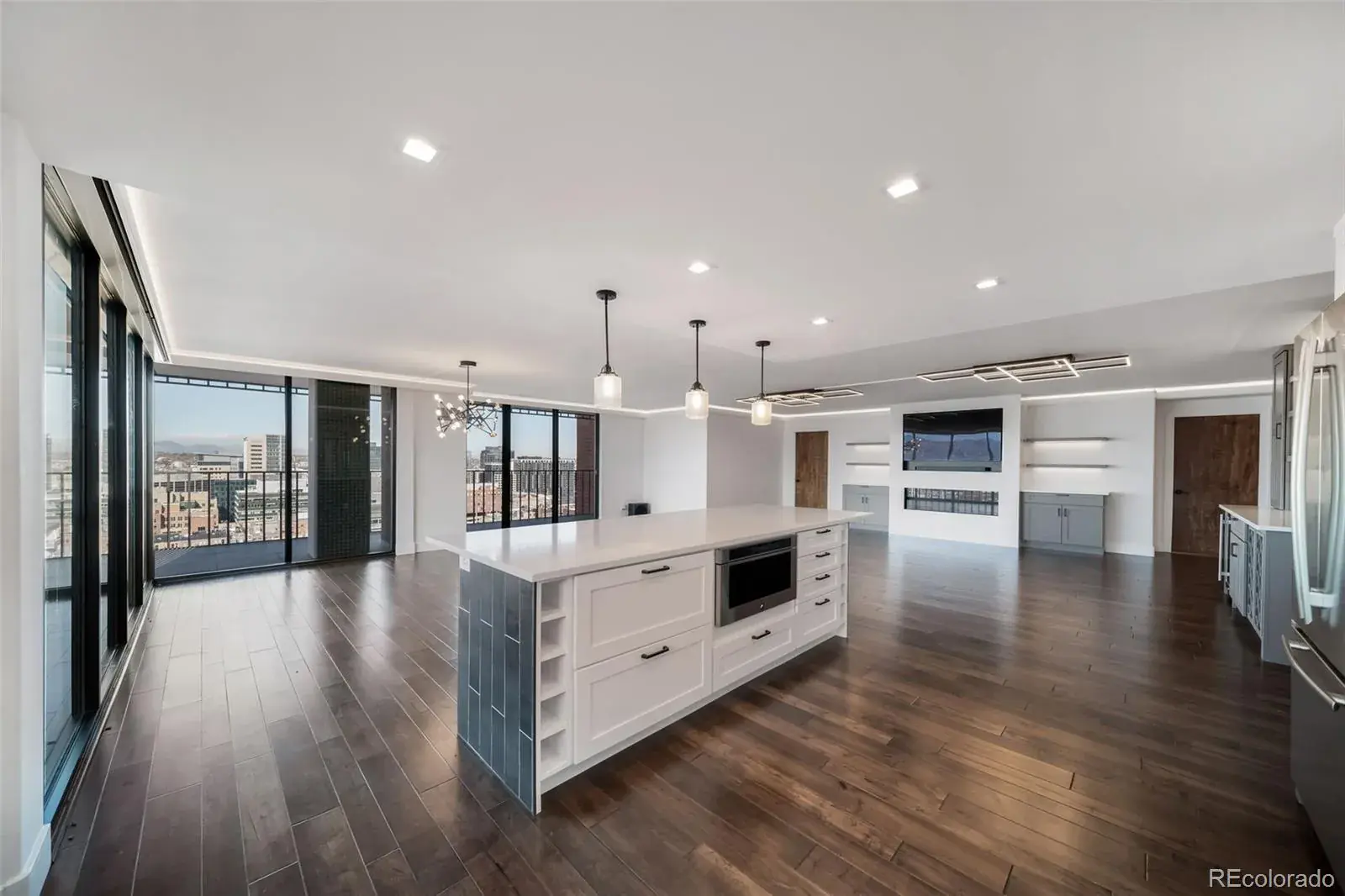 12132025035141 1600 11