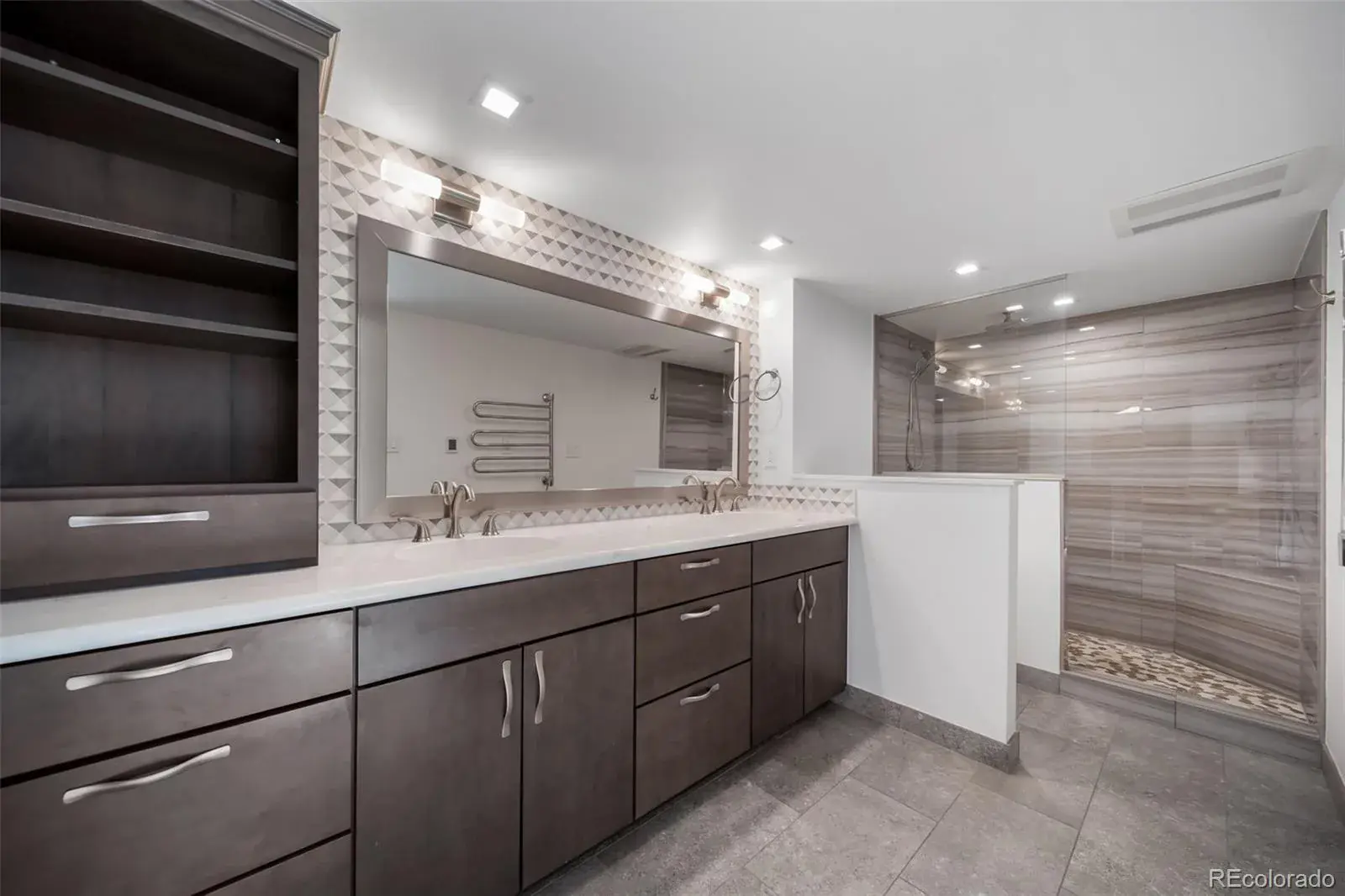 12132025035141 1600 25