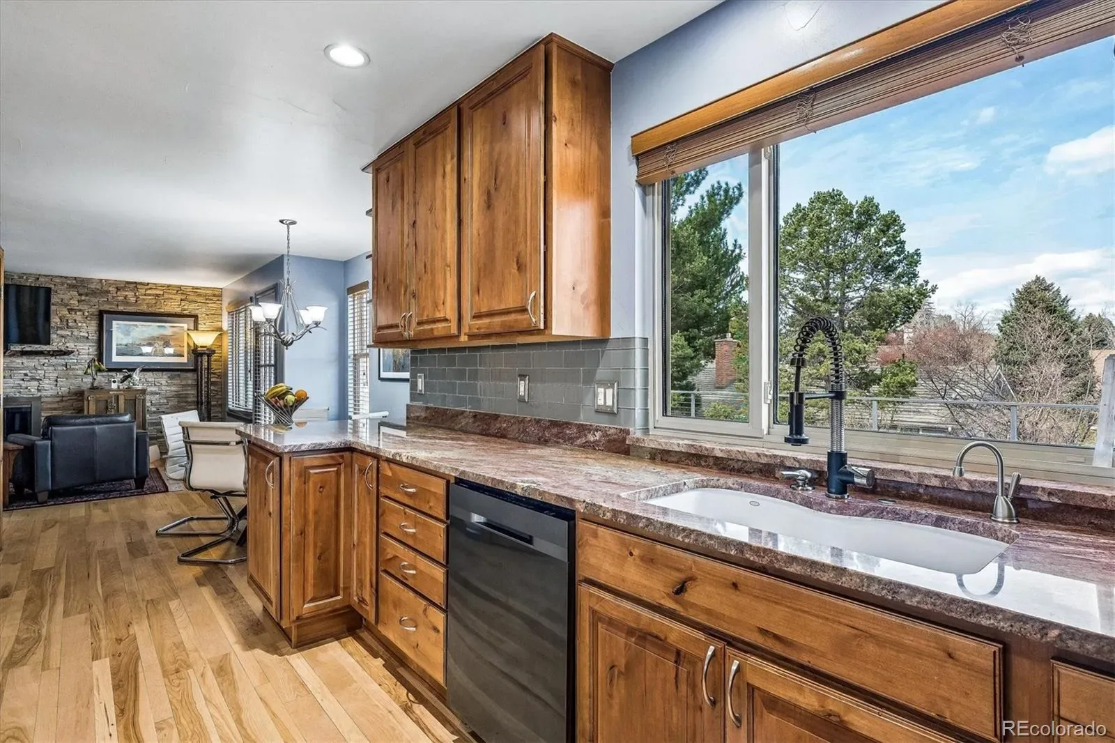 03312026221200 1600 13