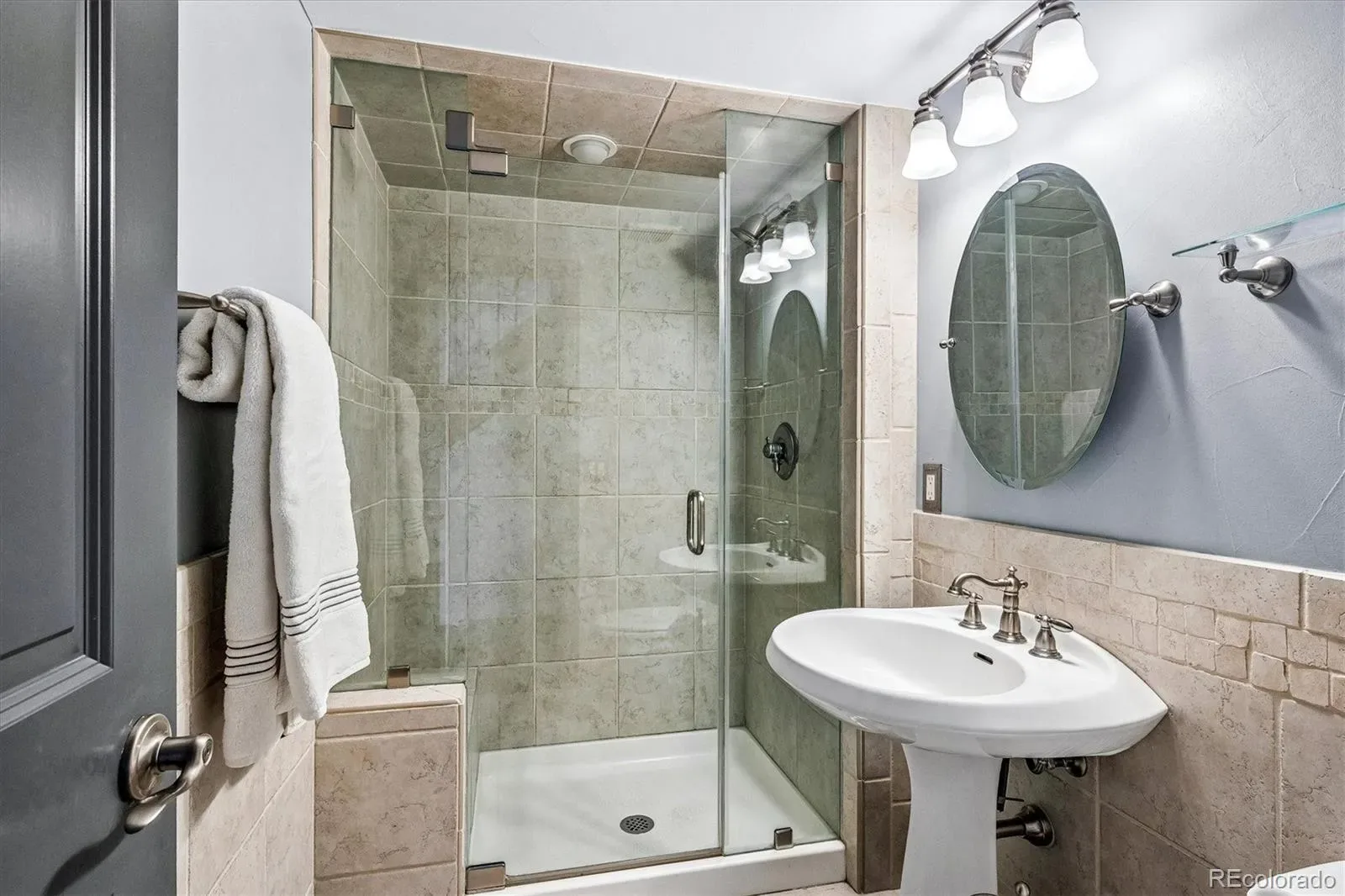 03312026221200 1600 17