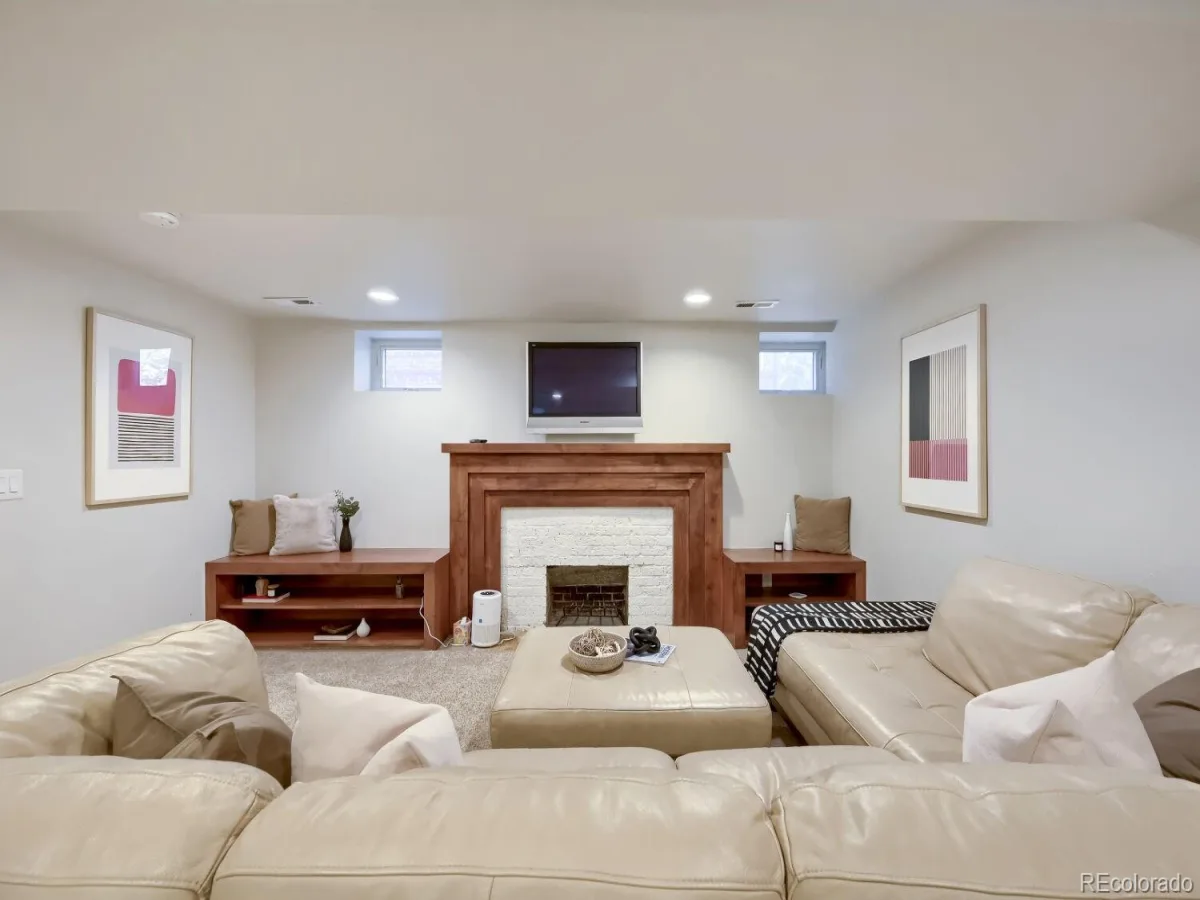 2322 Hudson Street Denver CO 80207 | MLS #REC5038024 07152026075346 1200 24