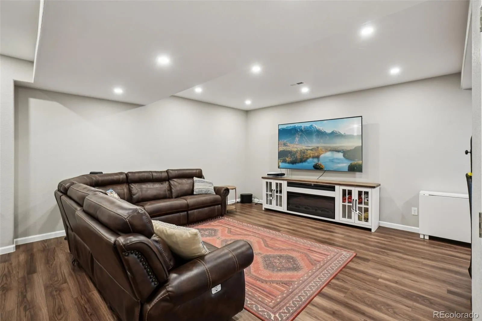 04152026224208 1600 33