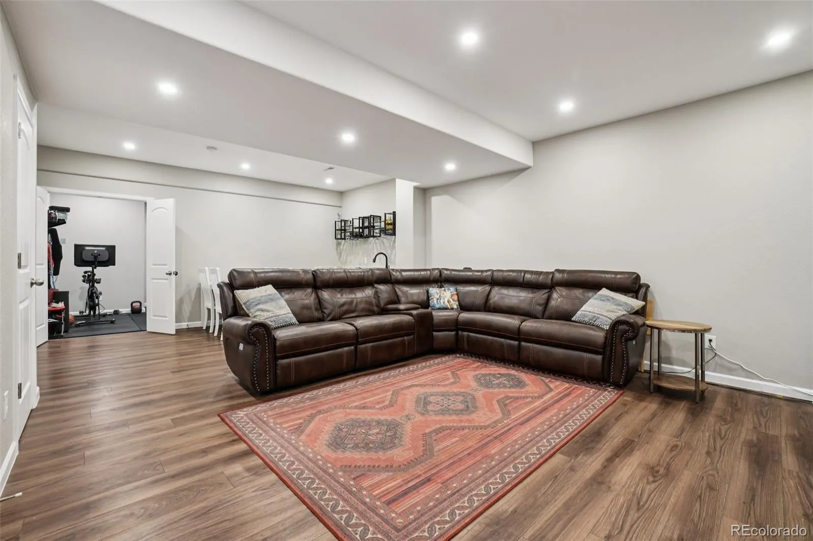 04152026224208 1600 35