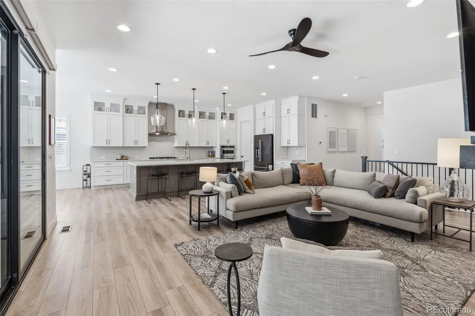 11374 Autumn Moon Street Littleton CO 80125 | MLS #REC5040977 03062026001824 1600 10