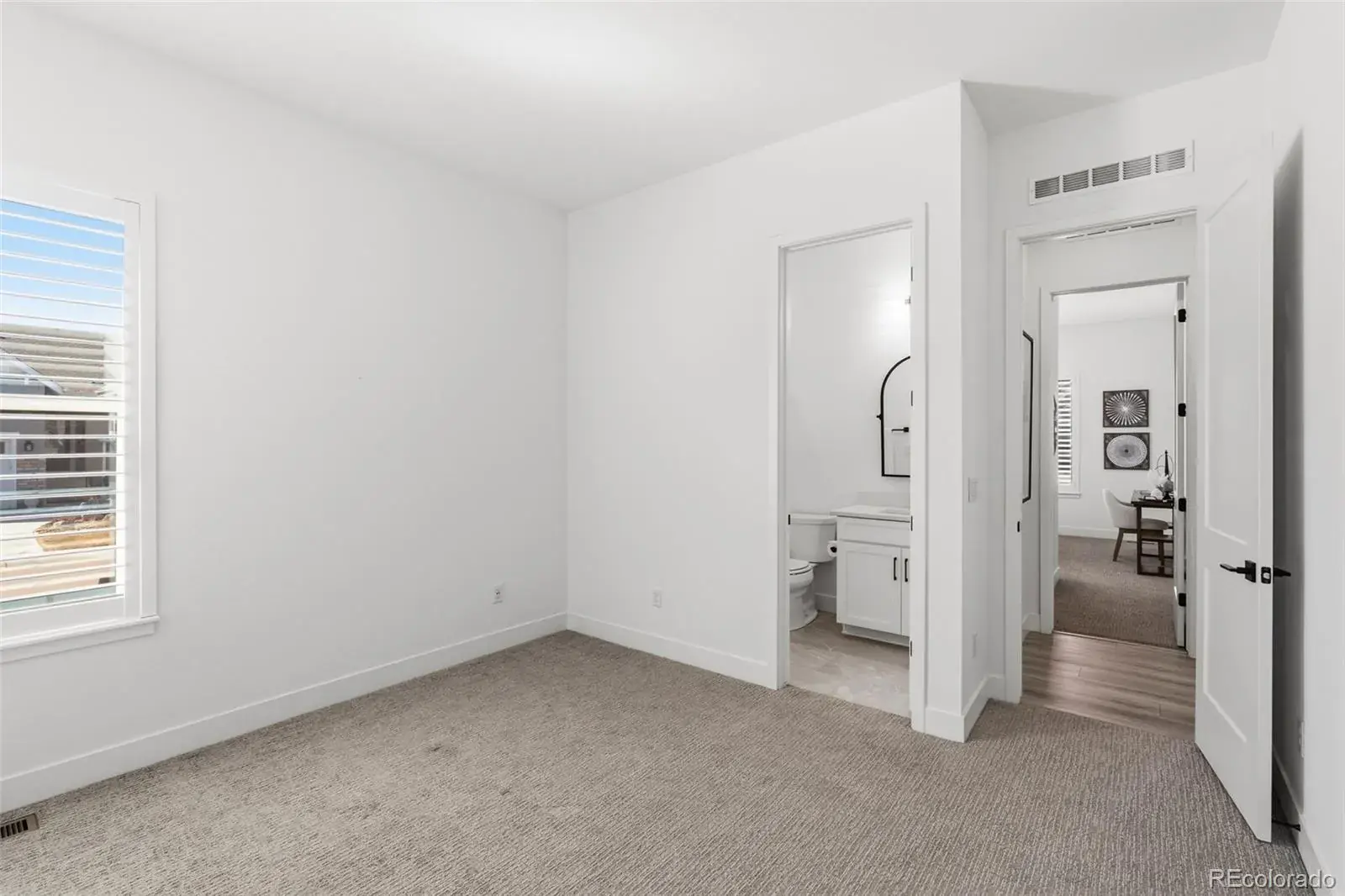 11374 Autumn Moon Street Littleton CO 80125 | MLS #REC5040977 03062026001824 1600 33