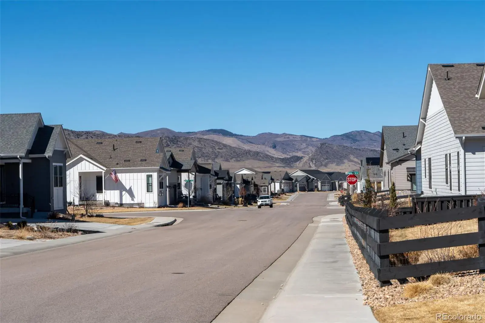 11374 Autumn Moon Street Littleton CO 80125 | MLS #REC5040977 03062026001824 1600 47