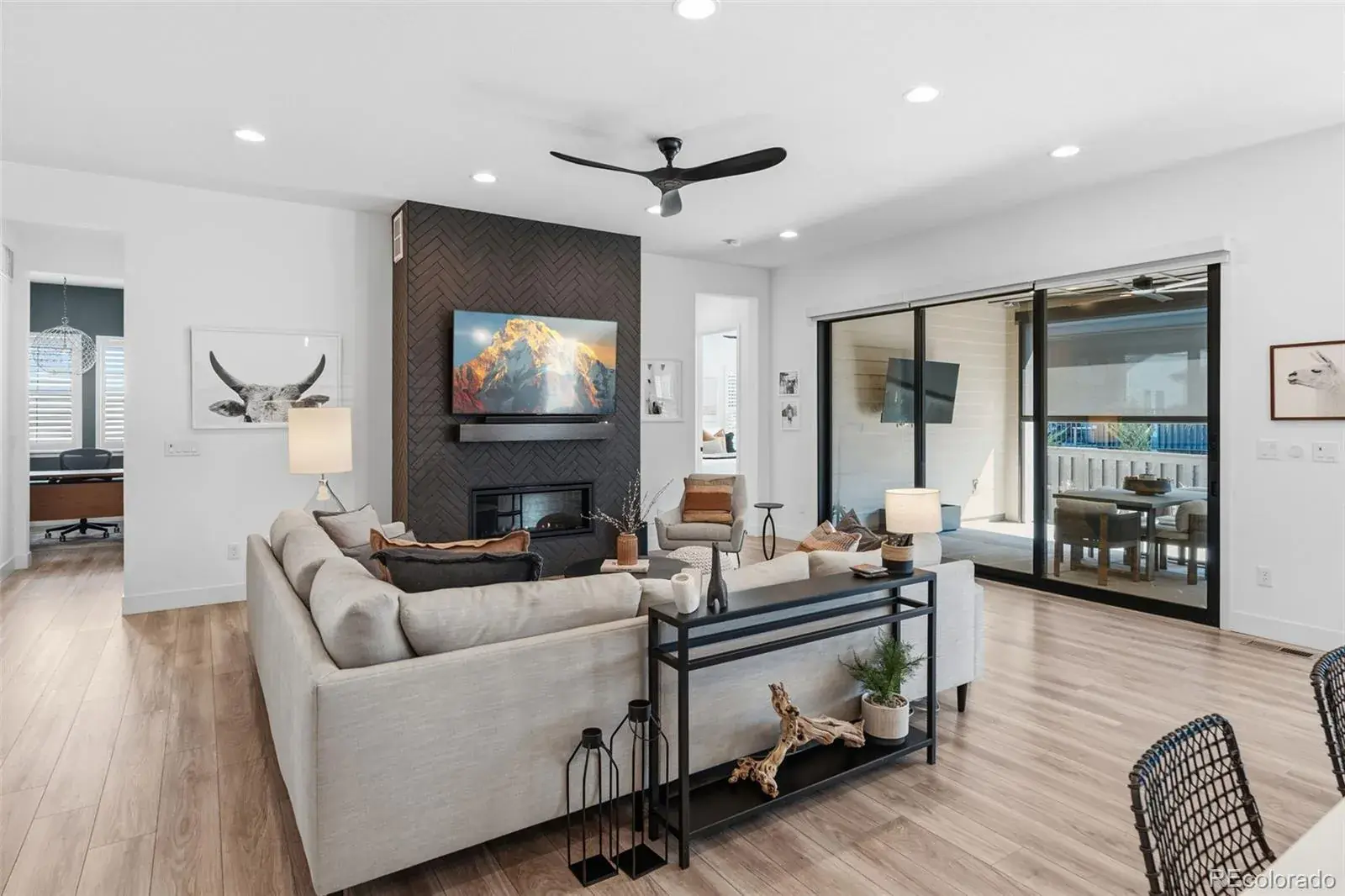 11374 Autumn Moon Street Littleton CO 80125 | MLS #REC5040977 03062026001824 1600 6