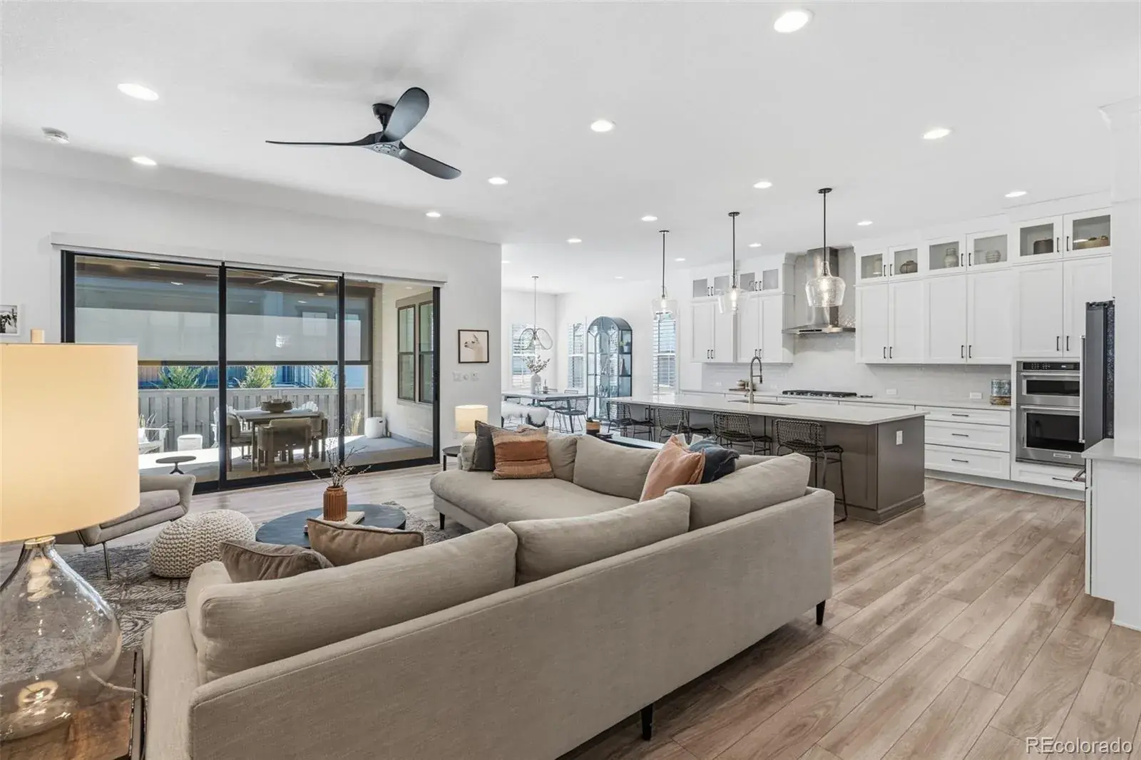 11374 Autumn Moon Street Littleton CO 80125 | MLS #REC5040977 03062026001824 1600 7