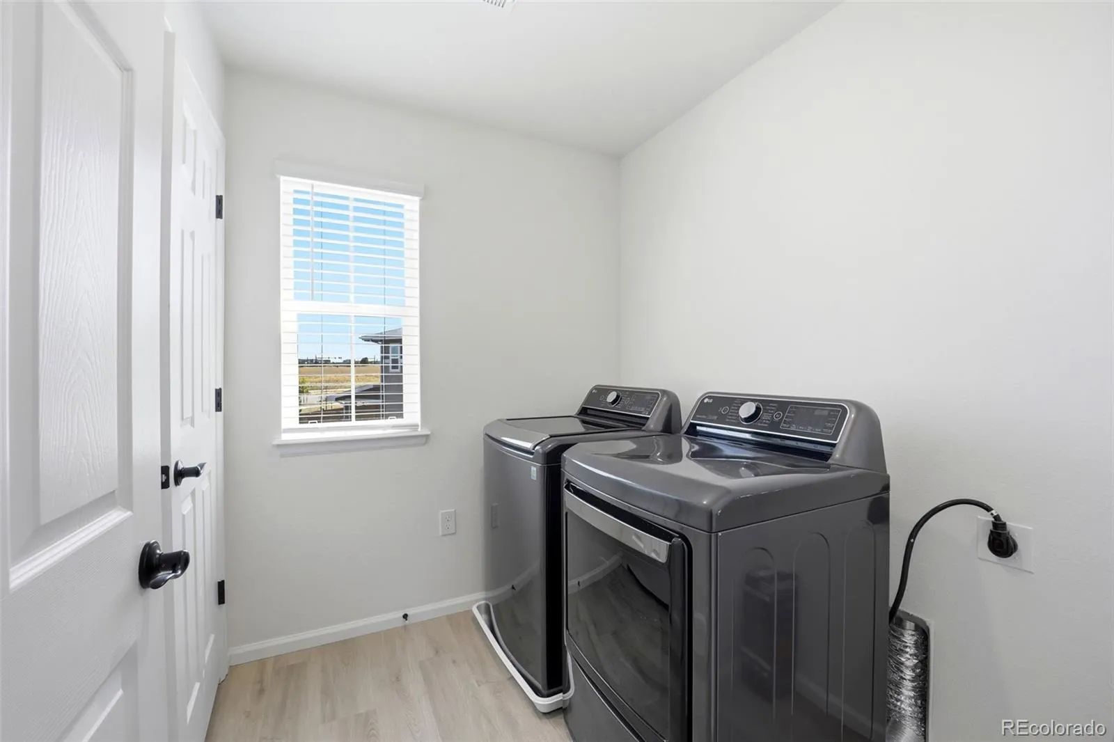 3365 Snowy Owl Lane Brighton CO 80601 | MLS #REC5041029 04162026234207 1600 21