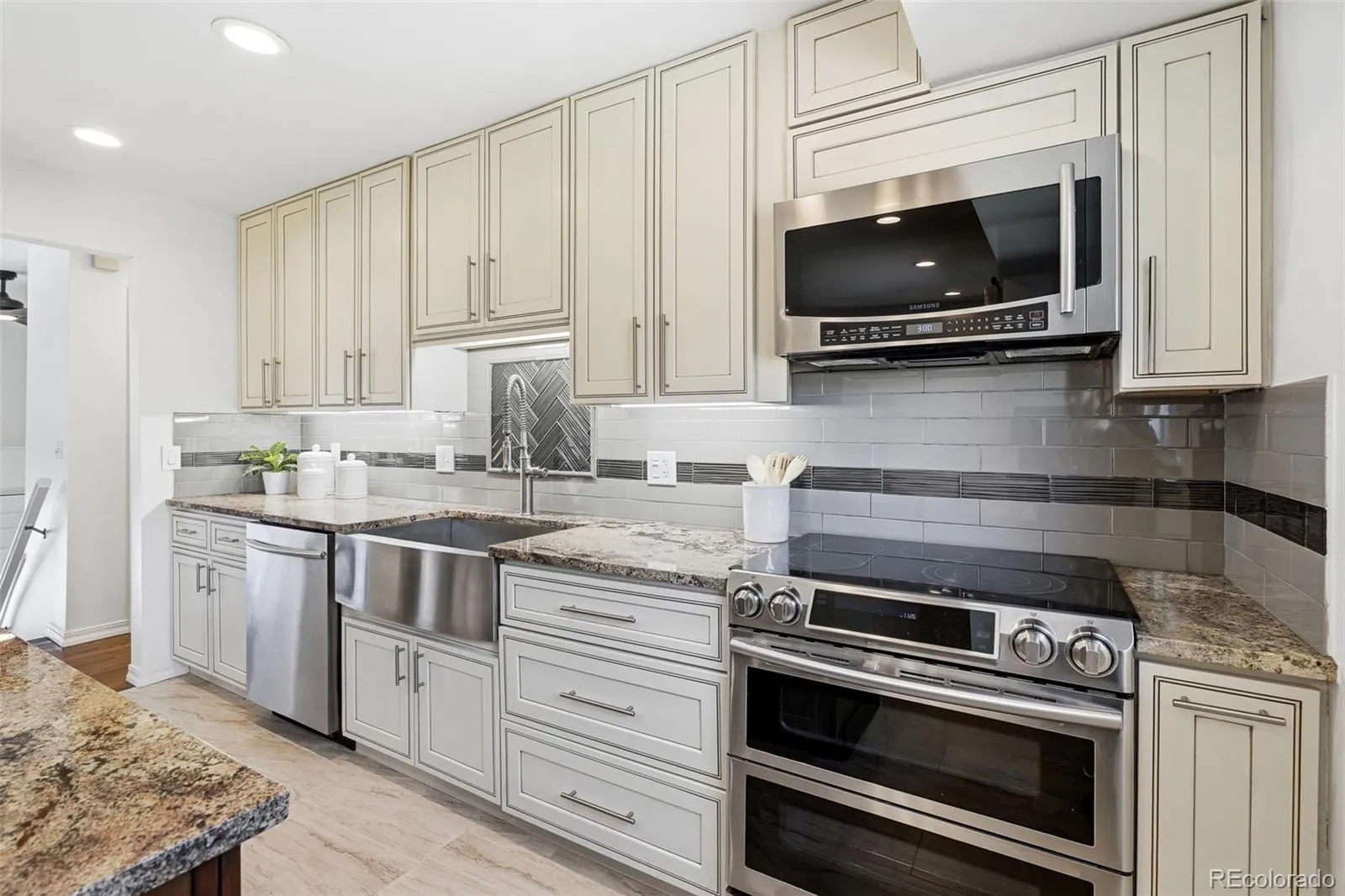 04102026152417 1600 17