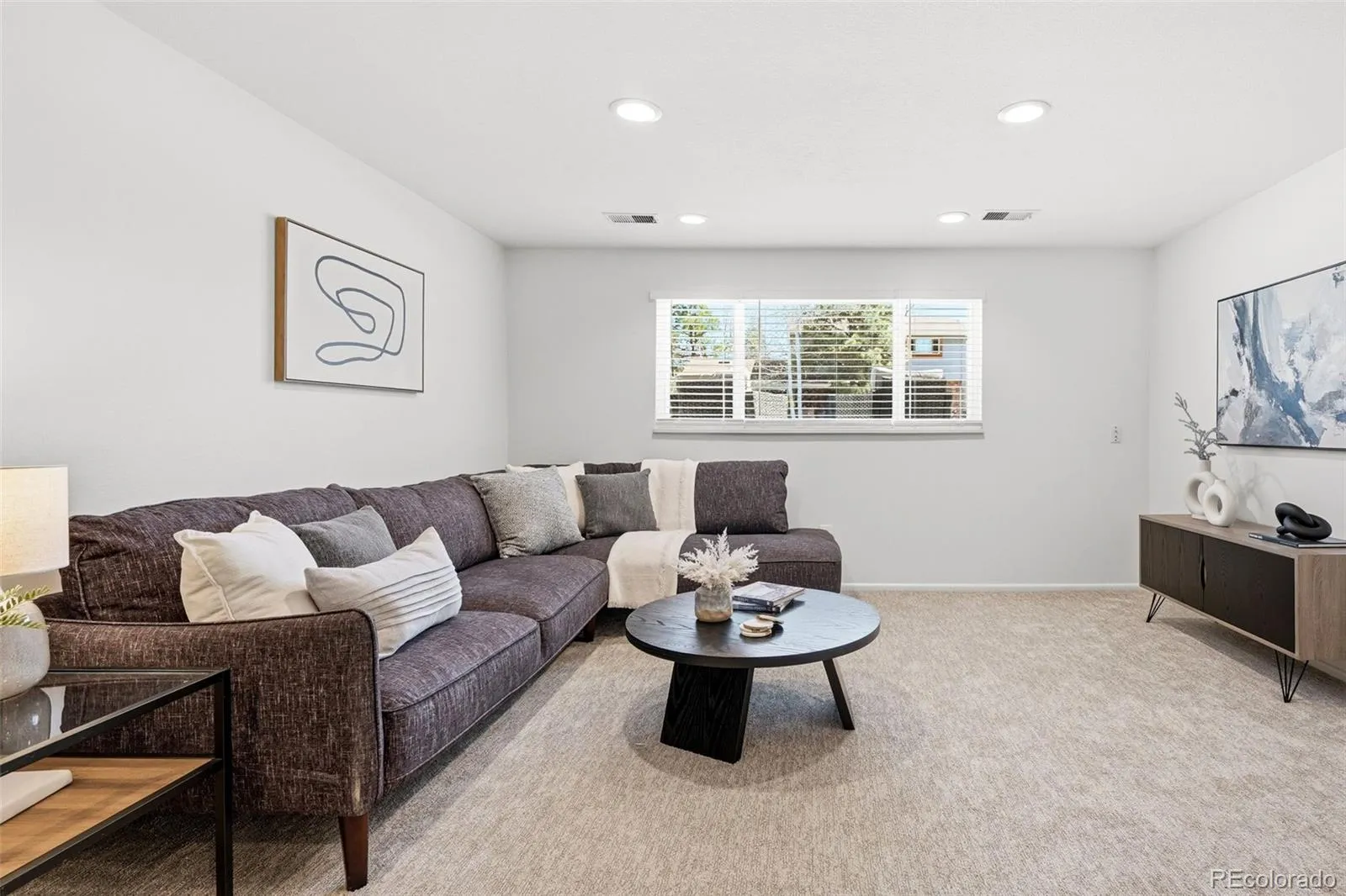 04102026152417 1600 26