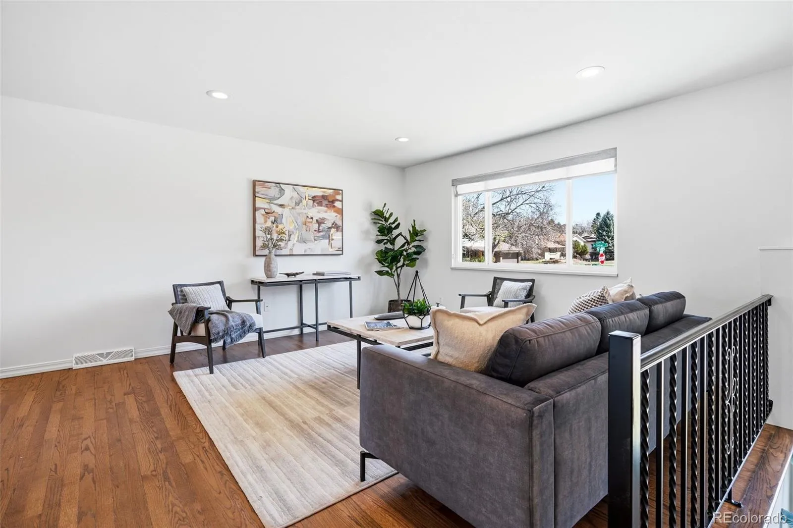 04102026152417 1600 8