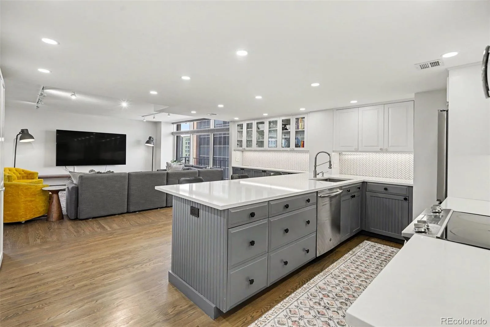 1777 Larimer Street #810 Denver CO 80202 | MLS #REC5051563 09272026200314 1600 9