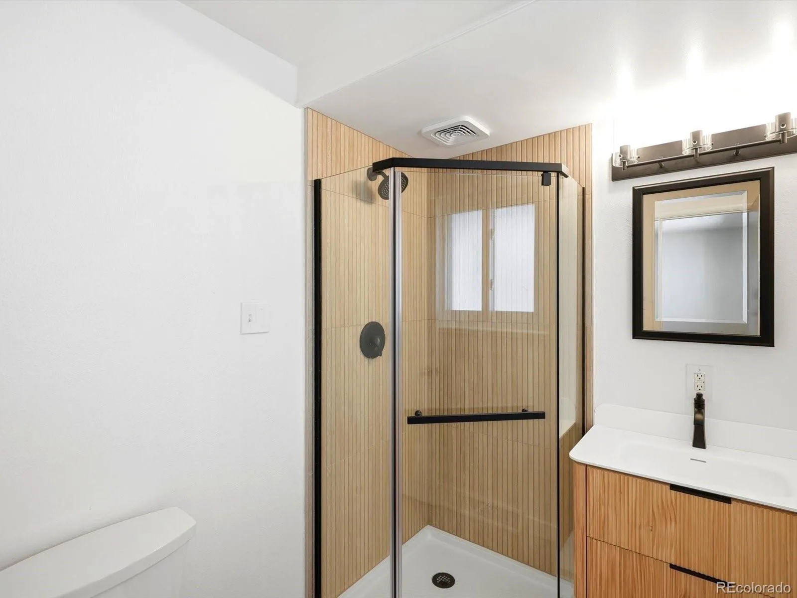 6022 Nelson Street Arvada CO 80004 | MLS #REC5051943 08262026184027 1600 10