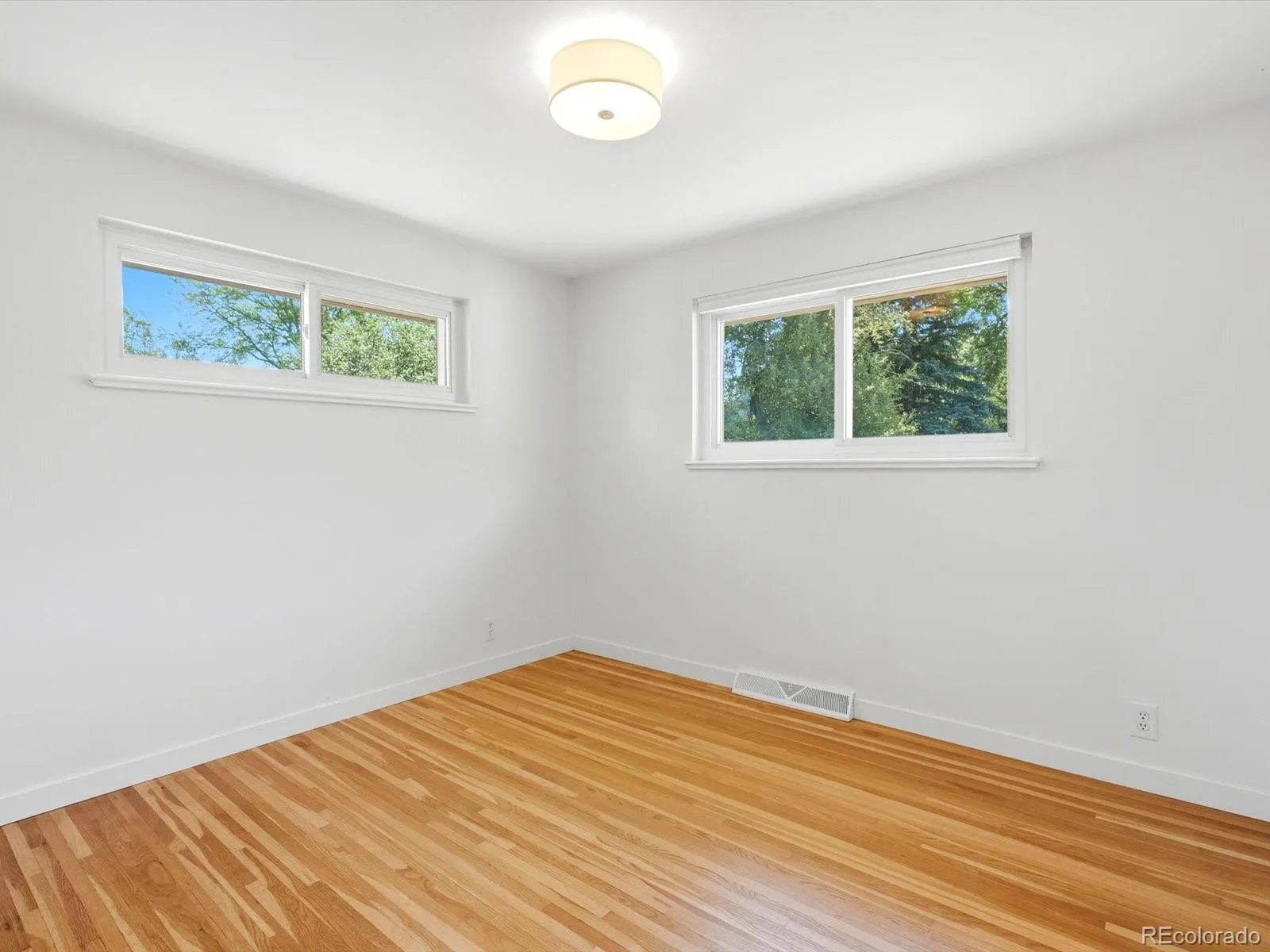 6022 Nelson Street Arvada CO 80004 | MLS #REC5051943 08262026184027 1600 11