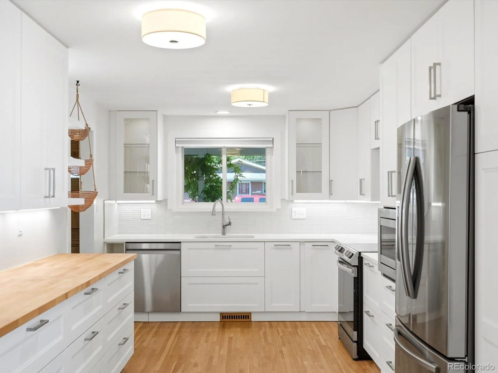 6022 Nelson Street Arvada CO 80004 | MLS #REC5051943 08262026184027 1600 17
