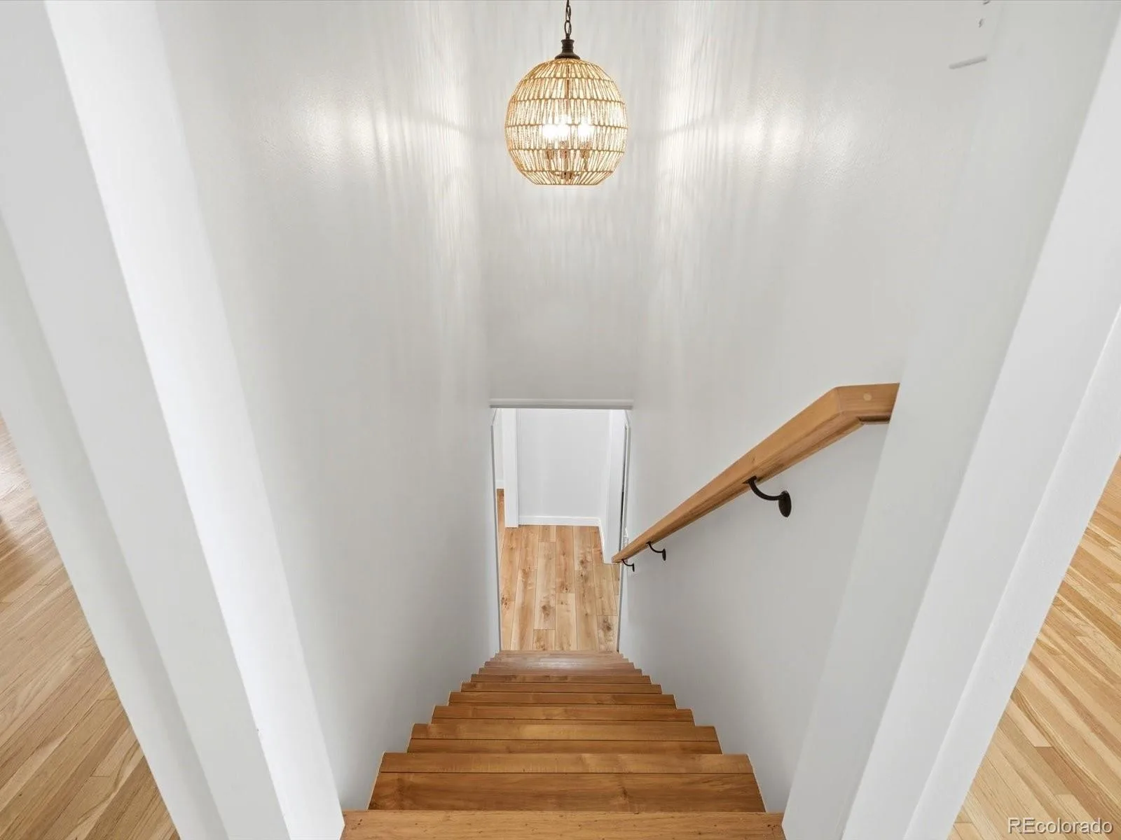 6022 Nelson Street Arvada CO 80004 | MLS #REC5051943 08262026184027 1600 20