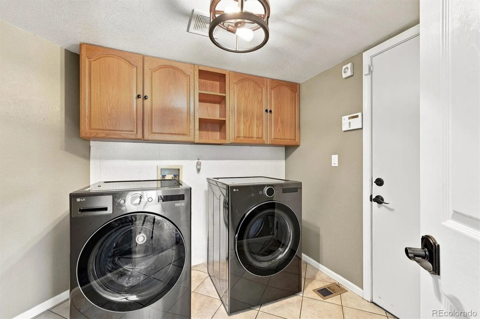 2833 S Fig Street Lakewood CO 80228 | MLS #REC5053090 08252026142514 1600 36