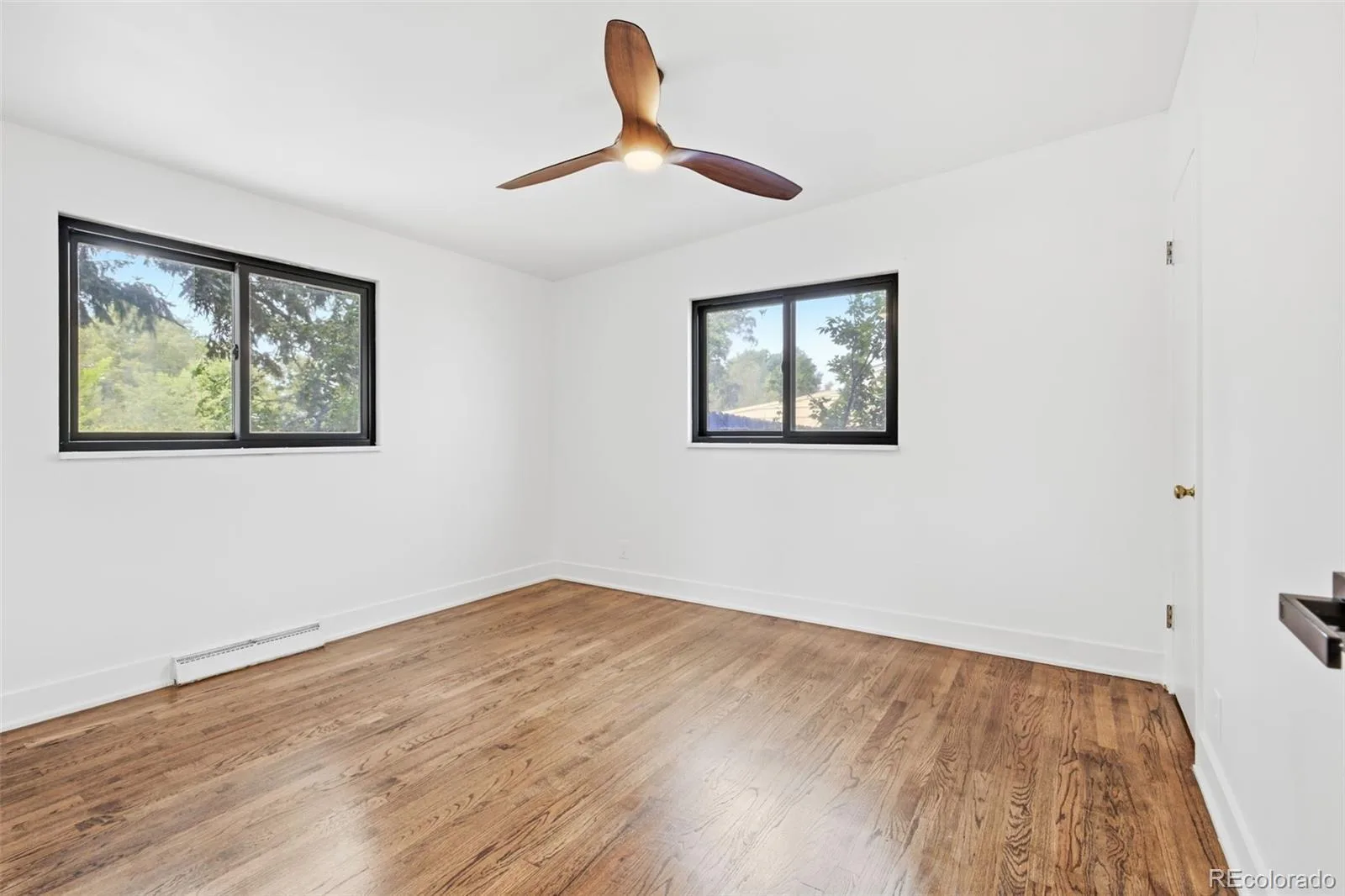 6139 S Broadway Littleton CO 80121 | MLS #REC5056341 08212026153122 1600 18