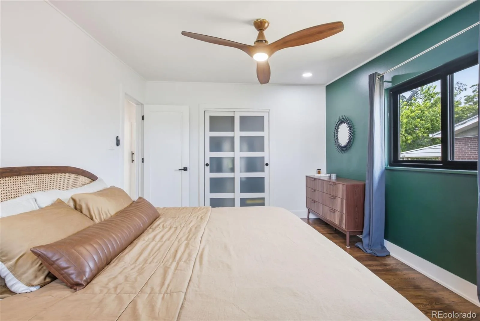 6139 S Broadway Littleton CO 80121 | MLS #REC5056341 08212026153122 1600 20