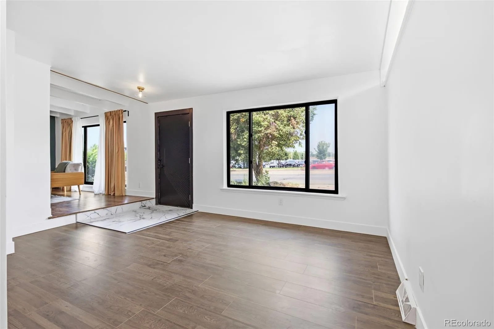 6139 S Broadway Littleton CO 80121 | MLS #REC5056341 08212026153122 1600 3