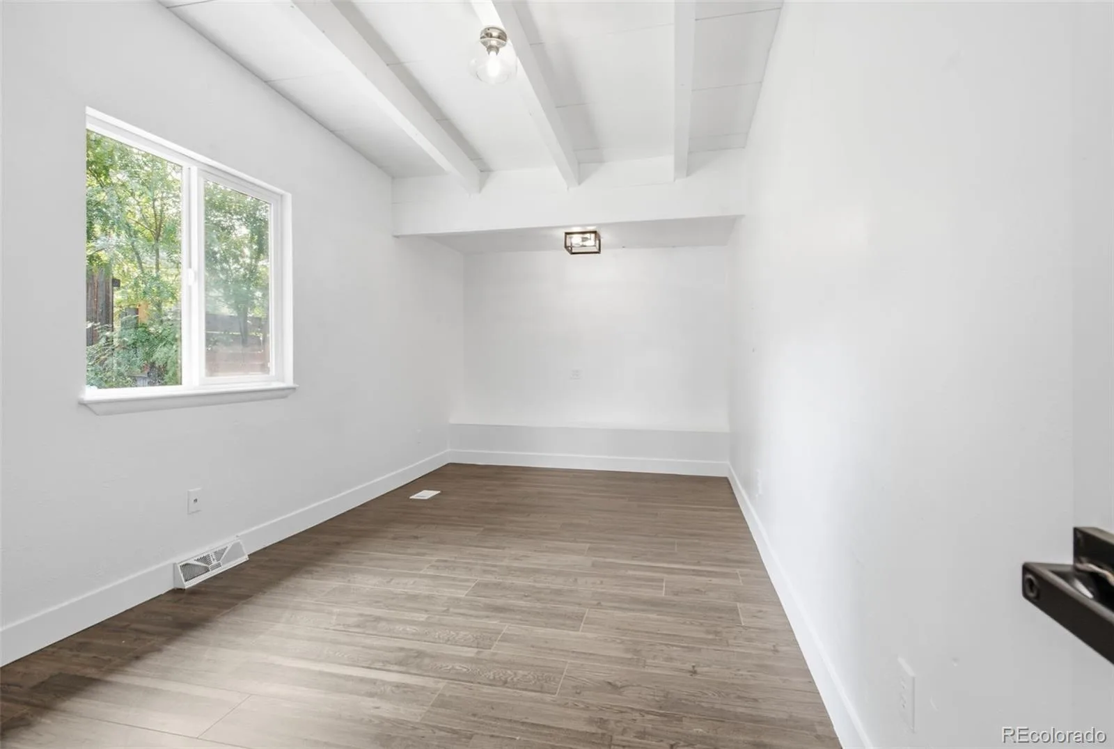 6139 S Broadway Littleton CO 80121 | MLS #REC5056341 08212026153122 1600 5
