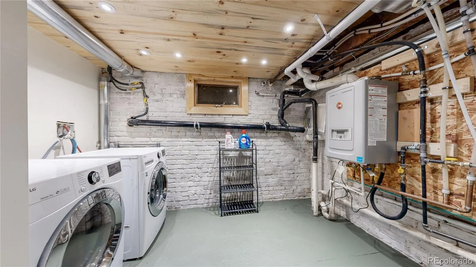 04172026141143 1600 33