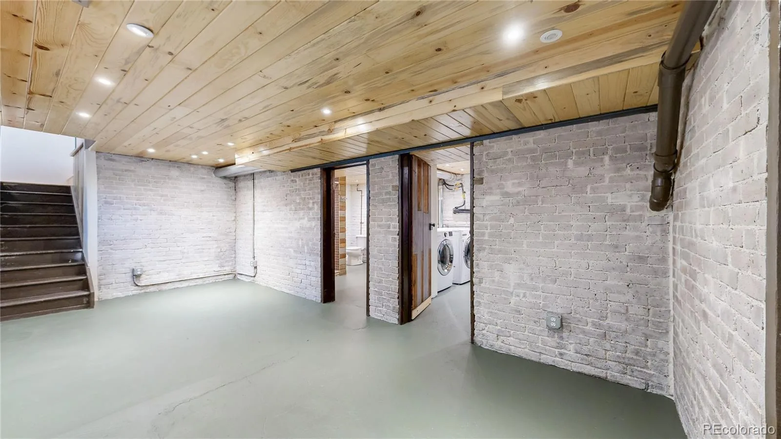 4041 W Hayward Place Denver CO 80212 MLS #REC5059460 06102026182338 1600 29