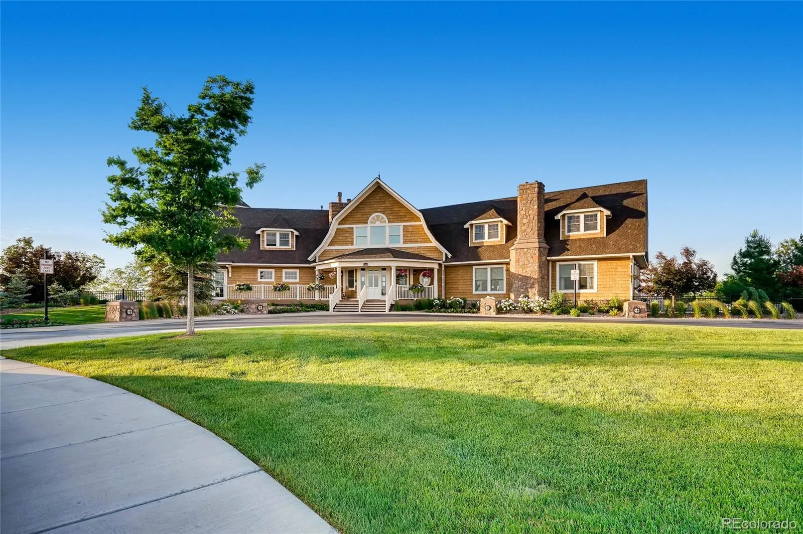 26945 E Costilla Drive Aurora CO 80016 MLS #REC5060077 05162026050507 1600 41